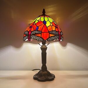 Artistic Floral Stained Glass Table Lamp